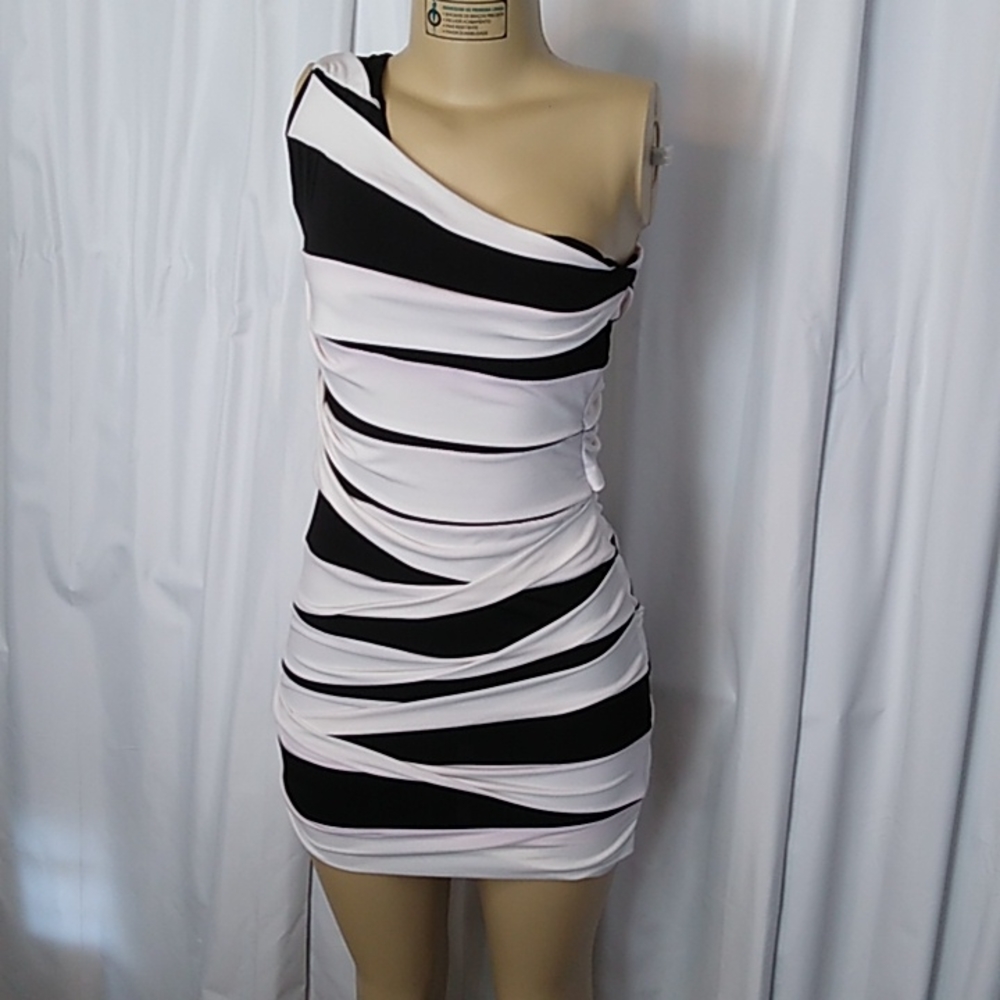 Ruby Rox one-shoulder stretch mini dress, never worn - size L